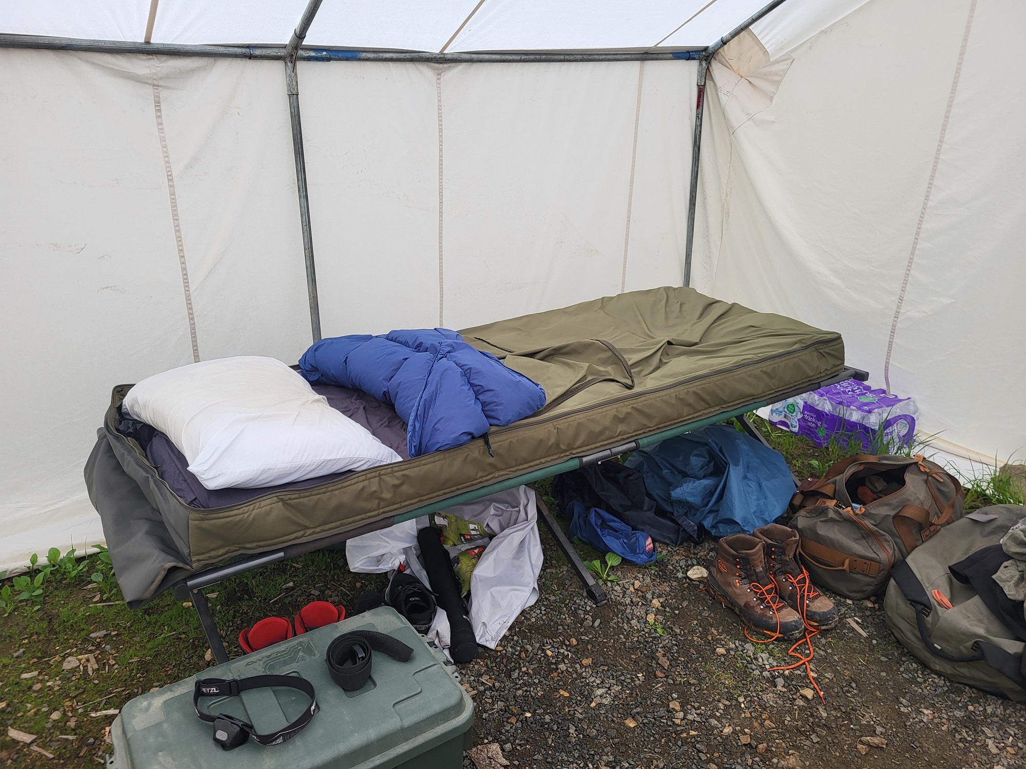 Born Outdoor Badger Bed